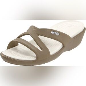 Crocs Patricia wedge sandal 7